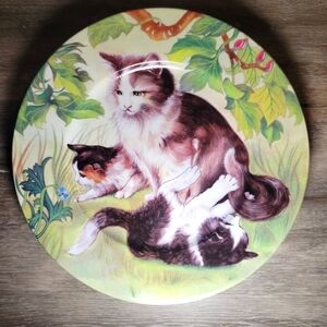 1855 Email de Limoges I. Godinger 7.5” Plate Cat & Kittens‎